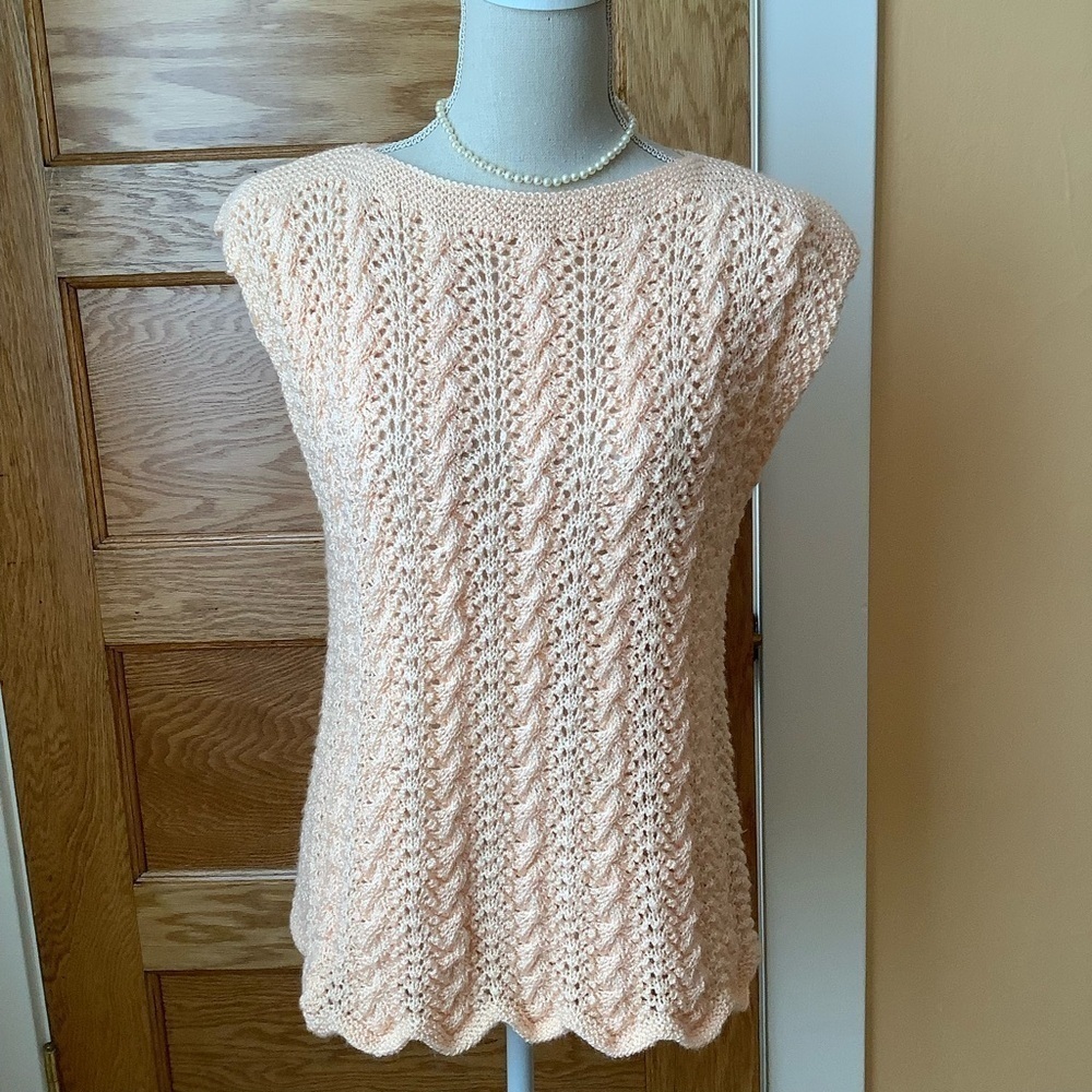 Vintage Hand Knit Peach Cable Knit Sweater Vest Scalloped Hem Size S - Picture 2 of 11
